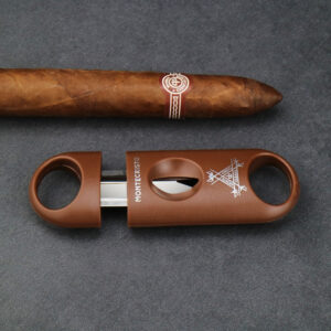 Montecristo - Cigar Cutter V-cut Sharp Portable Stainless Steel Blade Cigar Accessory